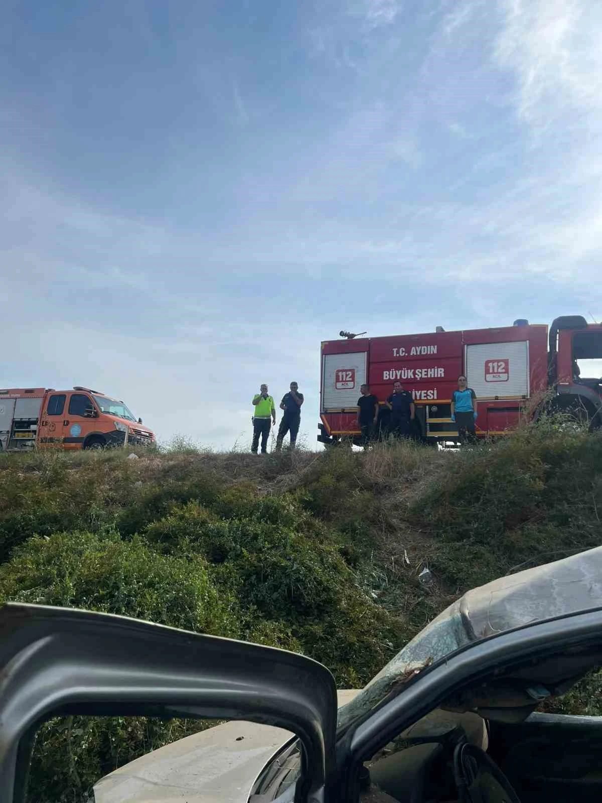 Aydın’da tarlaya uçan araç sabah fark edildi, içinden kimse çıkmadı