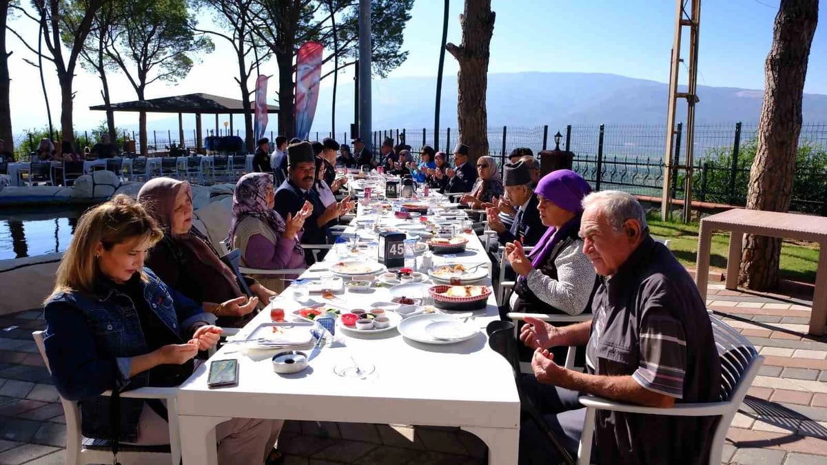 Başkan Doğanca gazilerle buluştu