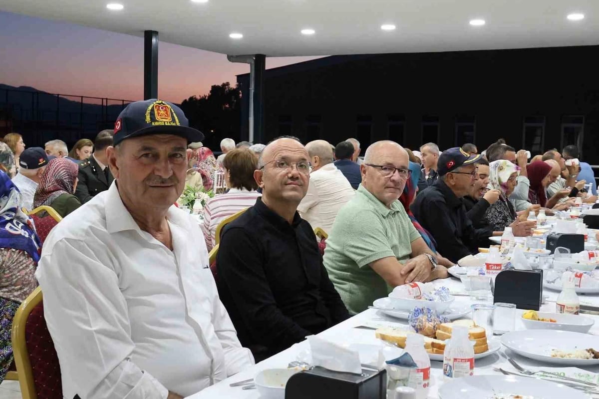 Çine’de 19 Eylül Gaziler Günü dolayısıyla yemek programı düzenlendi