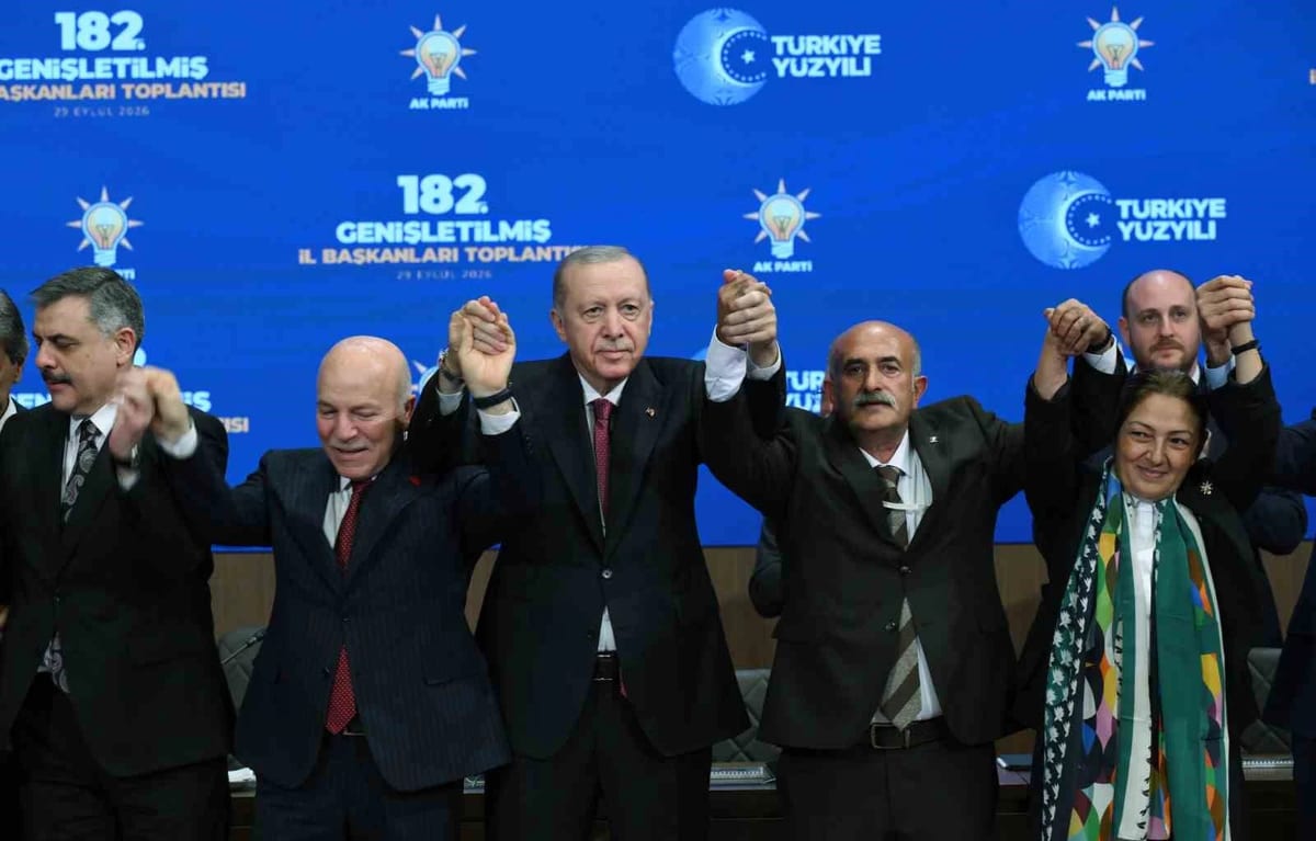 Cumhurbaşkanı Erdoğan: "Biz yanlış yapanla, nefsine yenik düşenle vedalaşır, yolumuza güçlenerek devam ederiz"