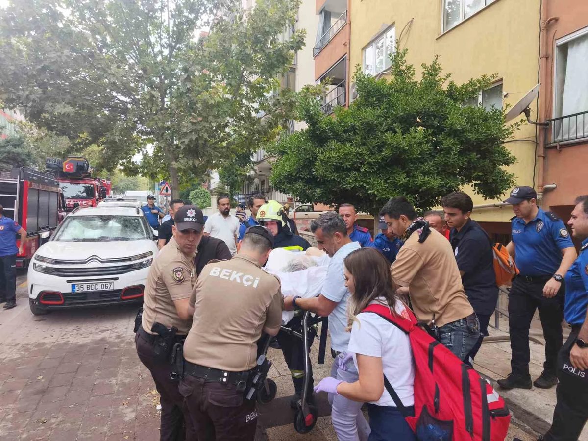 Denizli’de dairede çıkan yangında 1’i yatalak 2 kişi dumandan etkilendi