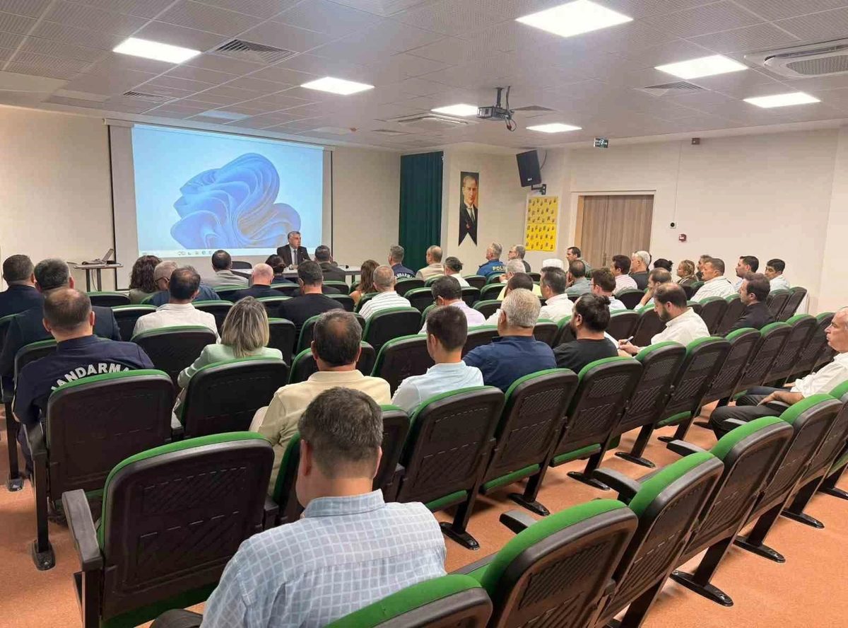 İncirliova’da okulların güvenliği için tedbirler masaya yatırıldı