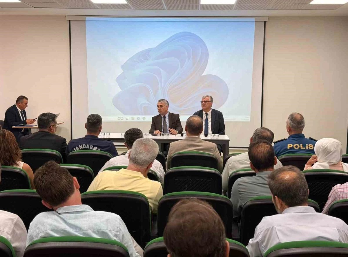 İncirliova’da okulların güvenliği için tedbirler masaya yatırıldı