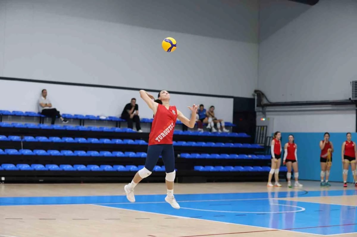 Turgutlu’da voleybol heyecanı başlıyor
