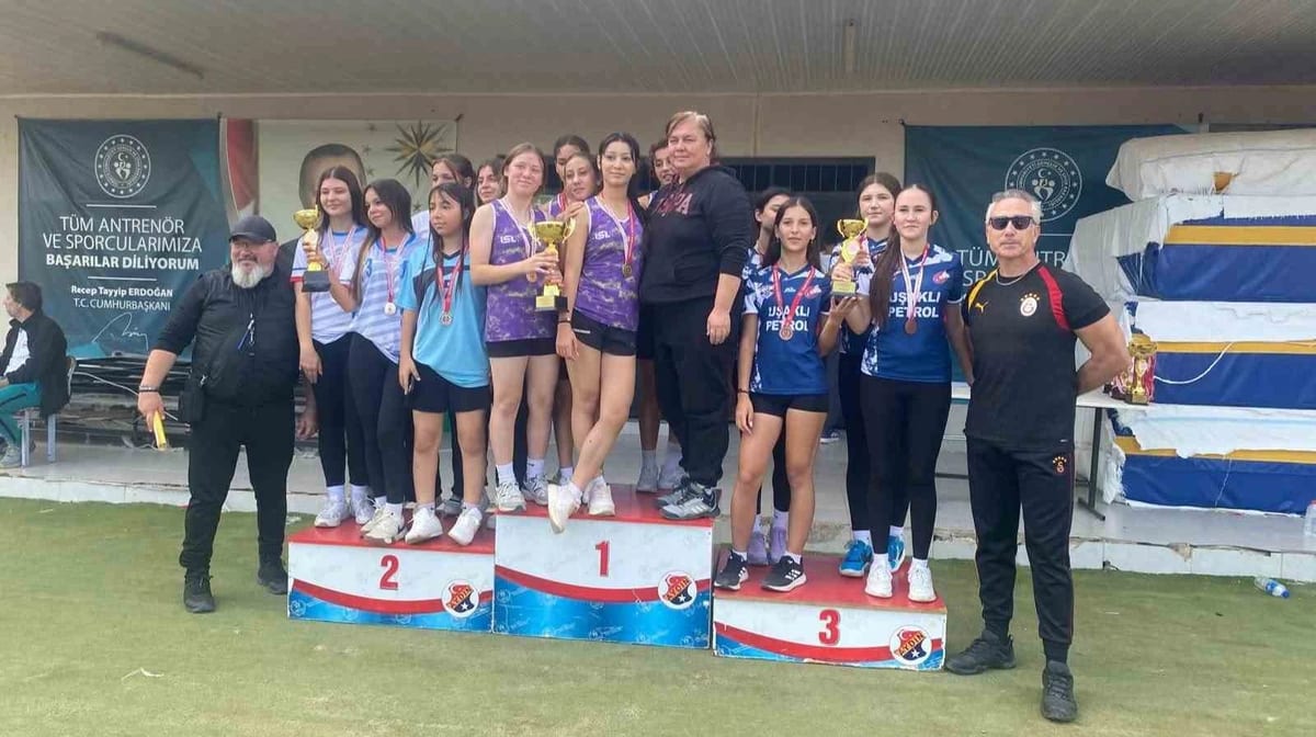 281 sporcu Okul Sporları Kros İl Birinciliği'nde Aydın'da yarıştı