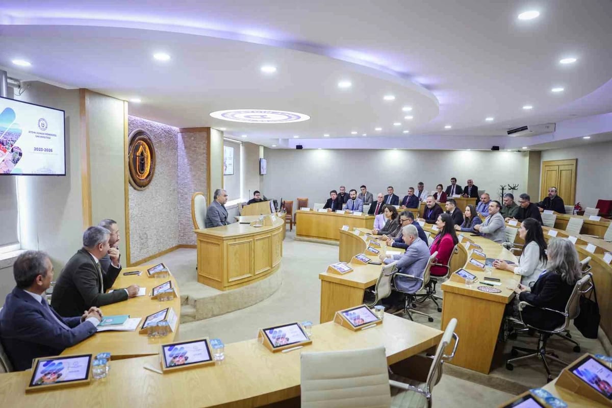 ADÜ'de 36 bölüm ve program akreditasyon belgesi aldı; 40'tan fazlası sürüyor
