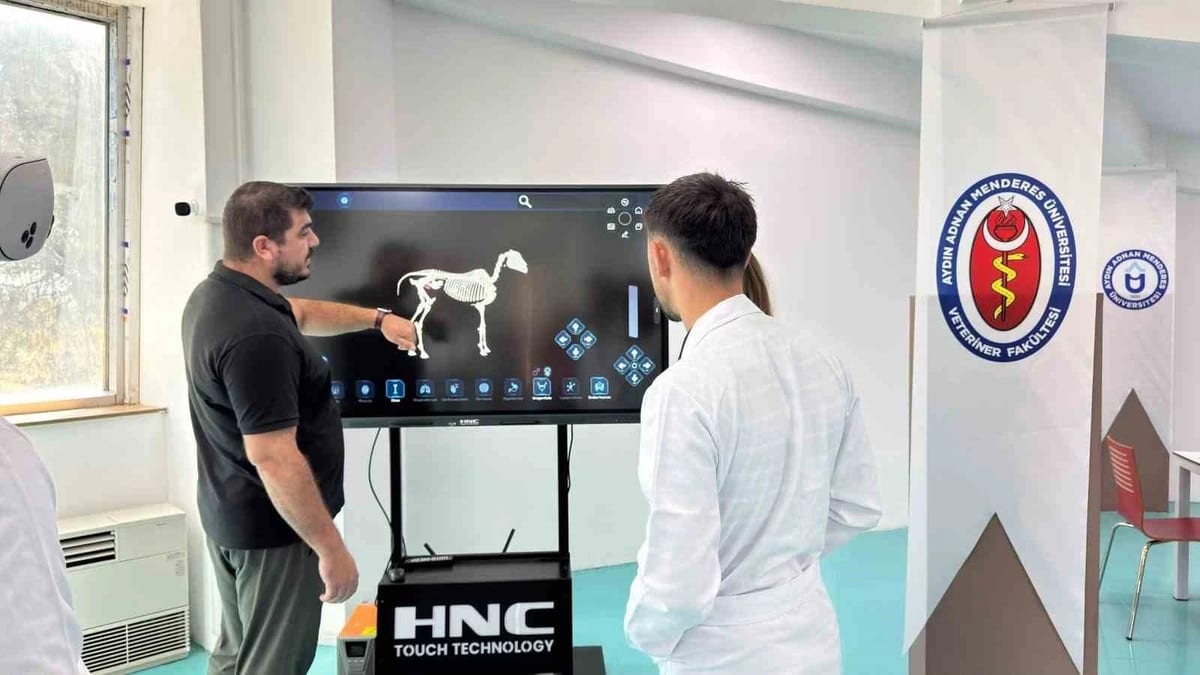 ADÜ’de öğrenciler üç boyutlu inceliyor