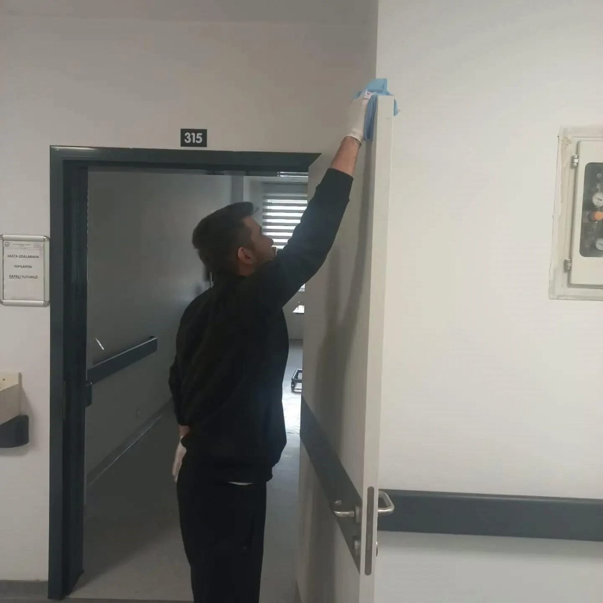 ADÜ Hastanesi hematoloji servisinde hijyen çalışması
