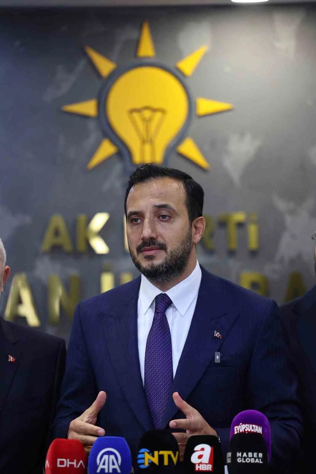 AK Parti İstanbul İl Başkanı Özdemir: "Hukuksal mücadelemizi hızlı bir şekilde başlatacağız"