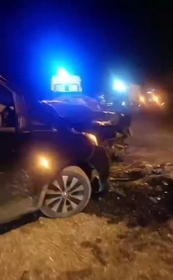 Ardahan’da otomobil ile hafif ticari araç kafa kafaya çarpıştı: 5 yaralı