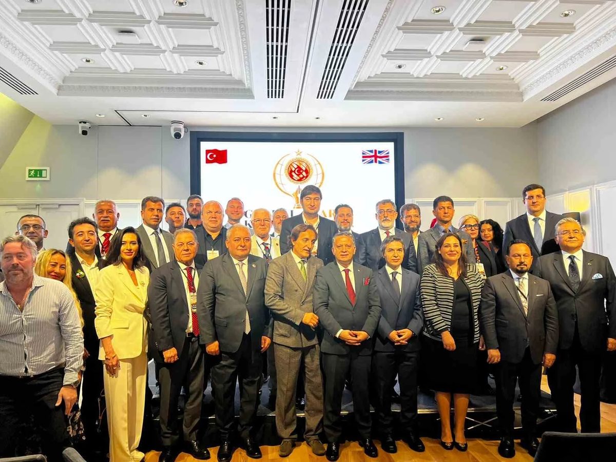 Arşivlerdeki dostluk Londra’da gün yüzüne çıktı