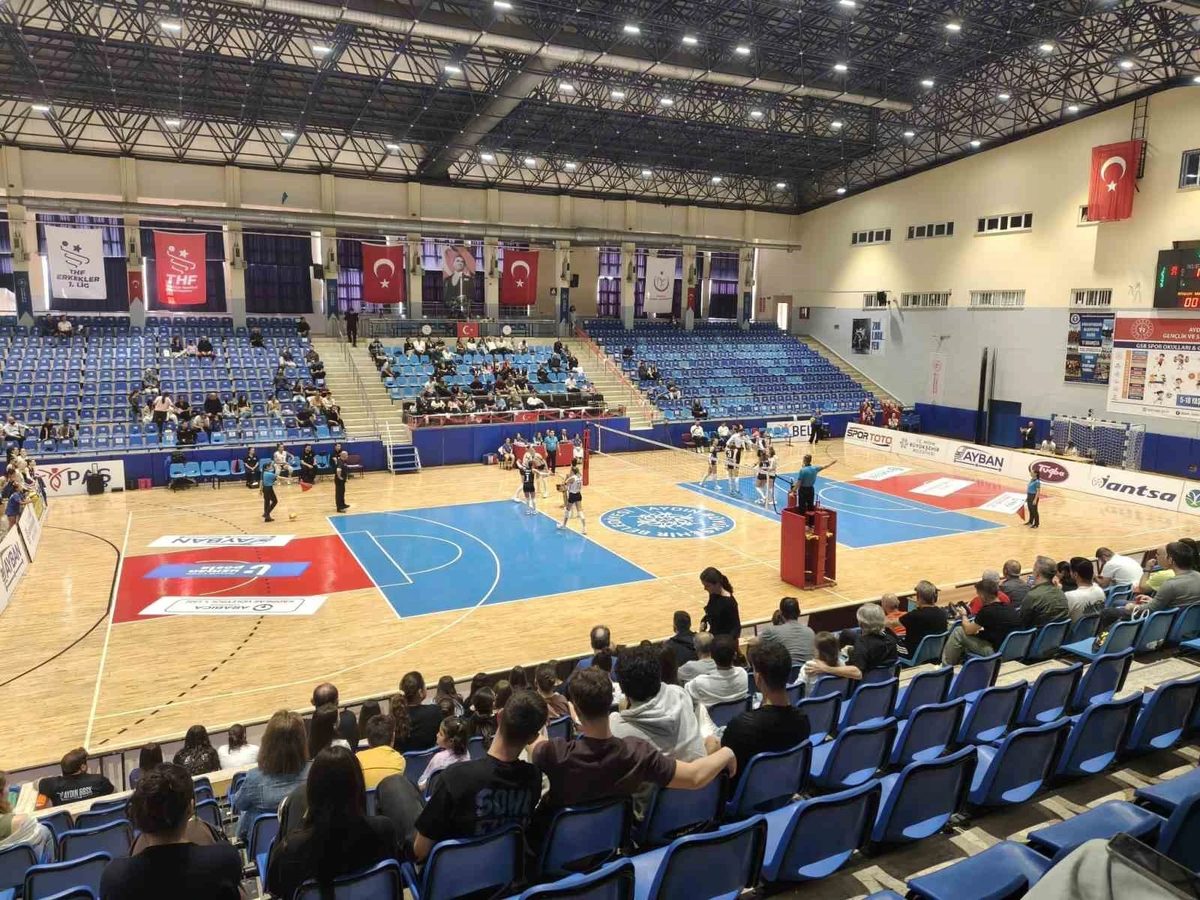 Aydın Büyükşehir Belediyespor, İstanbul’u 3-1 yenerek zirvedeki yerini korudu