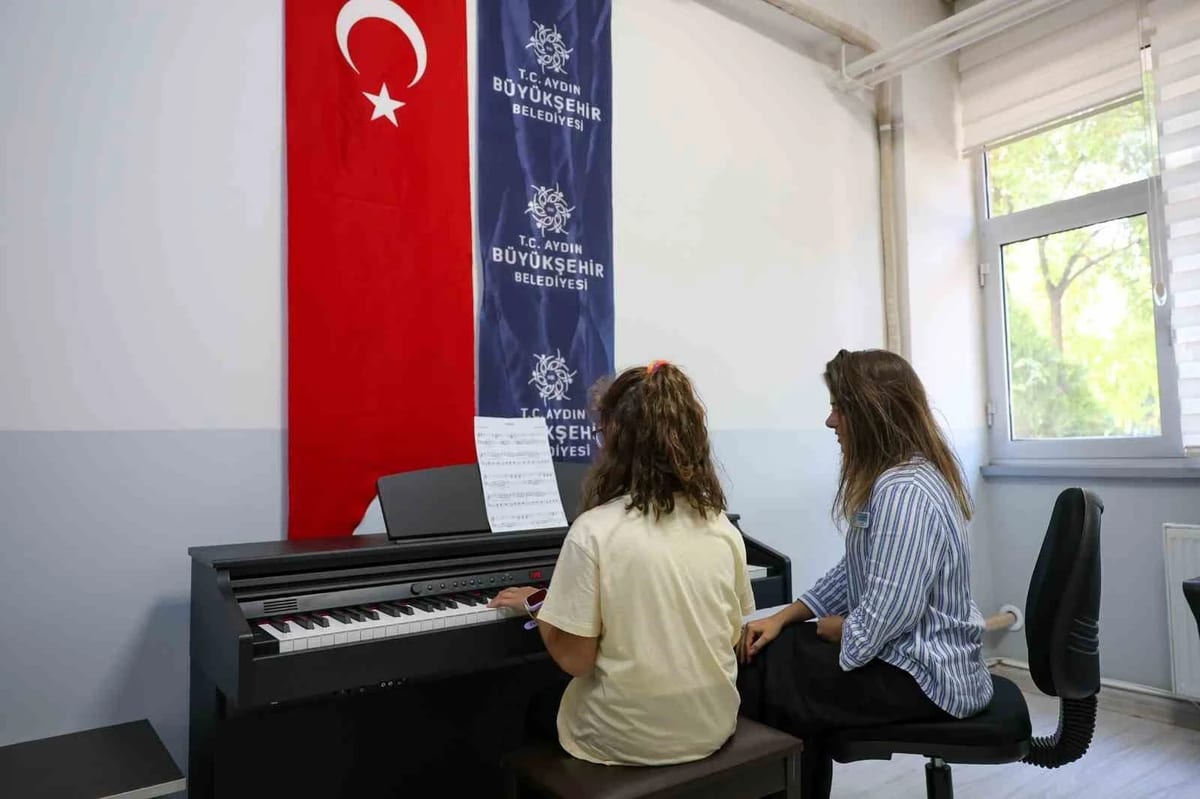 Aydın Büyükşehir Disleksi Merkezi’nde dersler devam ediyor