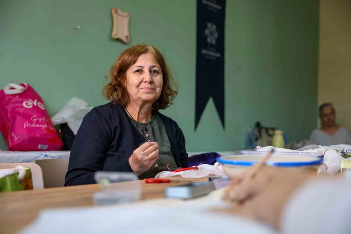 Aydın Büyükşehir’in Kadın Yaşam Atölyesi’nde ücretsiz eğitimler sürüyor