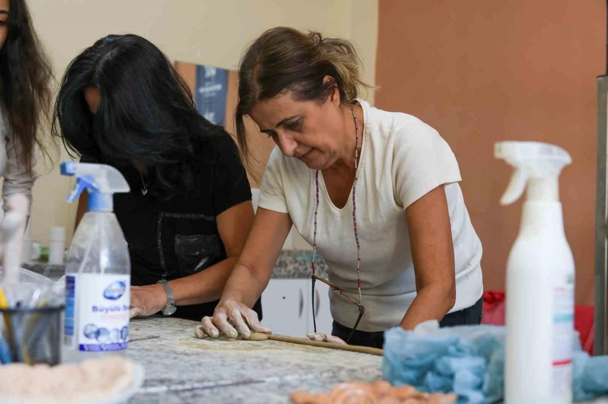 Aydın Büyükşehir’in Kadın Yaşam Atölyesi’nde ücretsiz eğitimler sürüyor