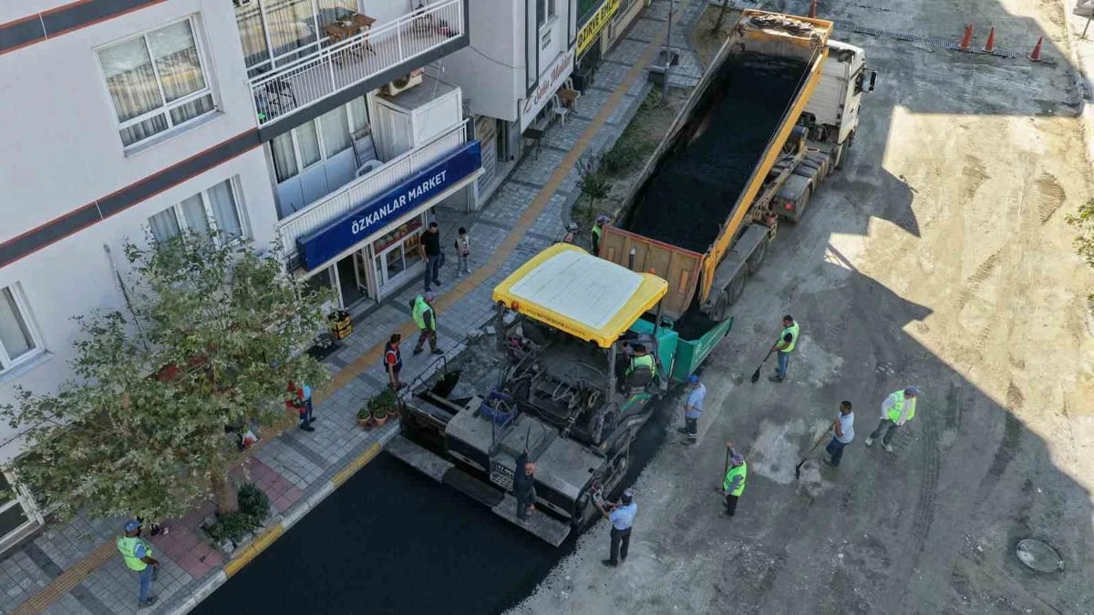 Aydın Büyükşehir’in Söke’de çalışmaları sürüyor