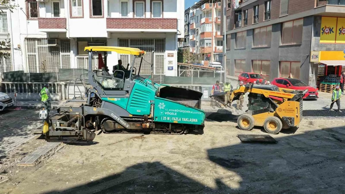 Aydın Büyükşehir’in Söke’de çalışmaları sürüyor