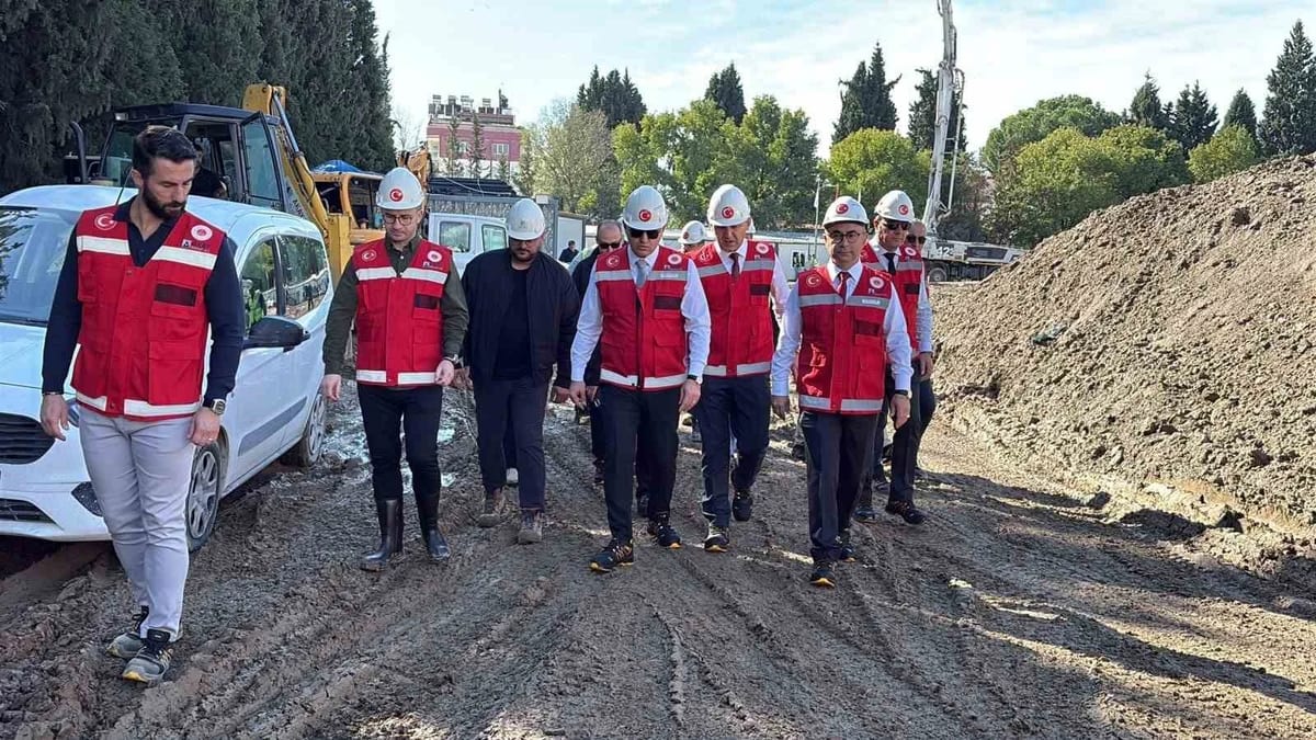 Aydın Cumhuriyet Başsavcısı yeni adliye binasının inşaatını ziyaret etti