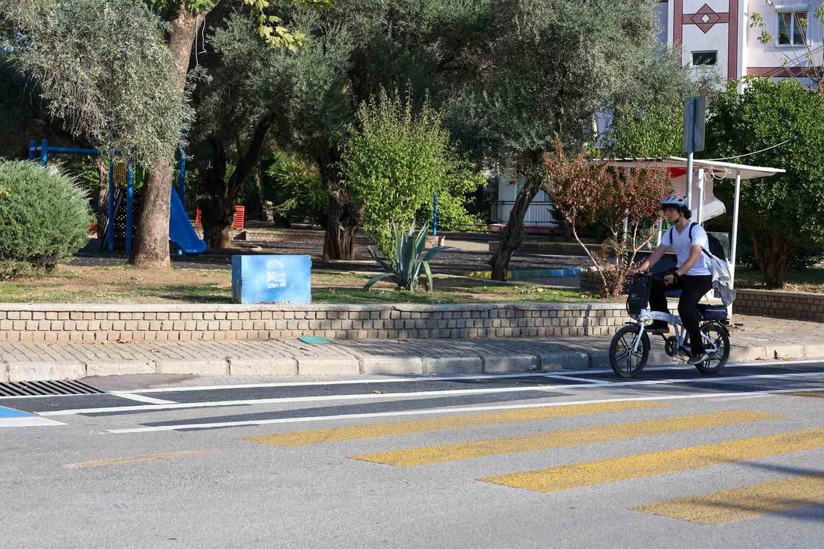 Aydın’da 11 kilometrelik bisiklet yolunun tamamlanan kısımları hizmete girdi