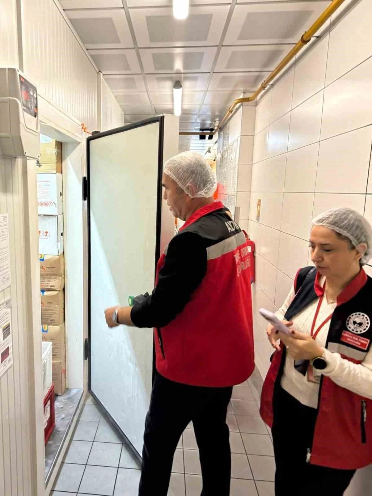 Aydın'da gıda denetimi: Menü kalorileri ve son tüketim tarihleri incelendi