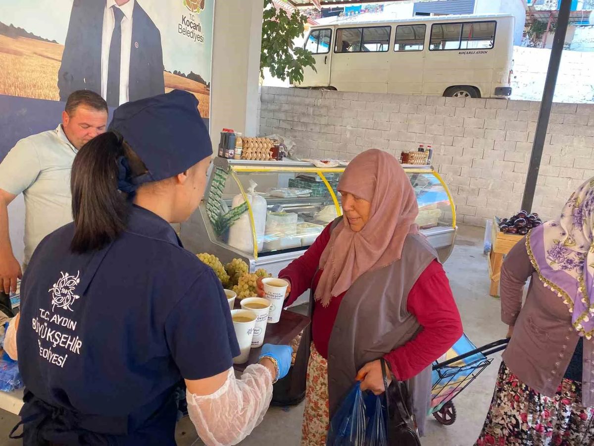Aydın’da pazar yerlerinde sıcak çorba ikramı başladı