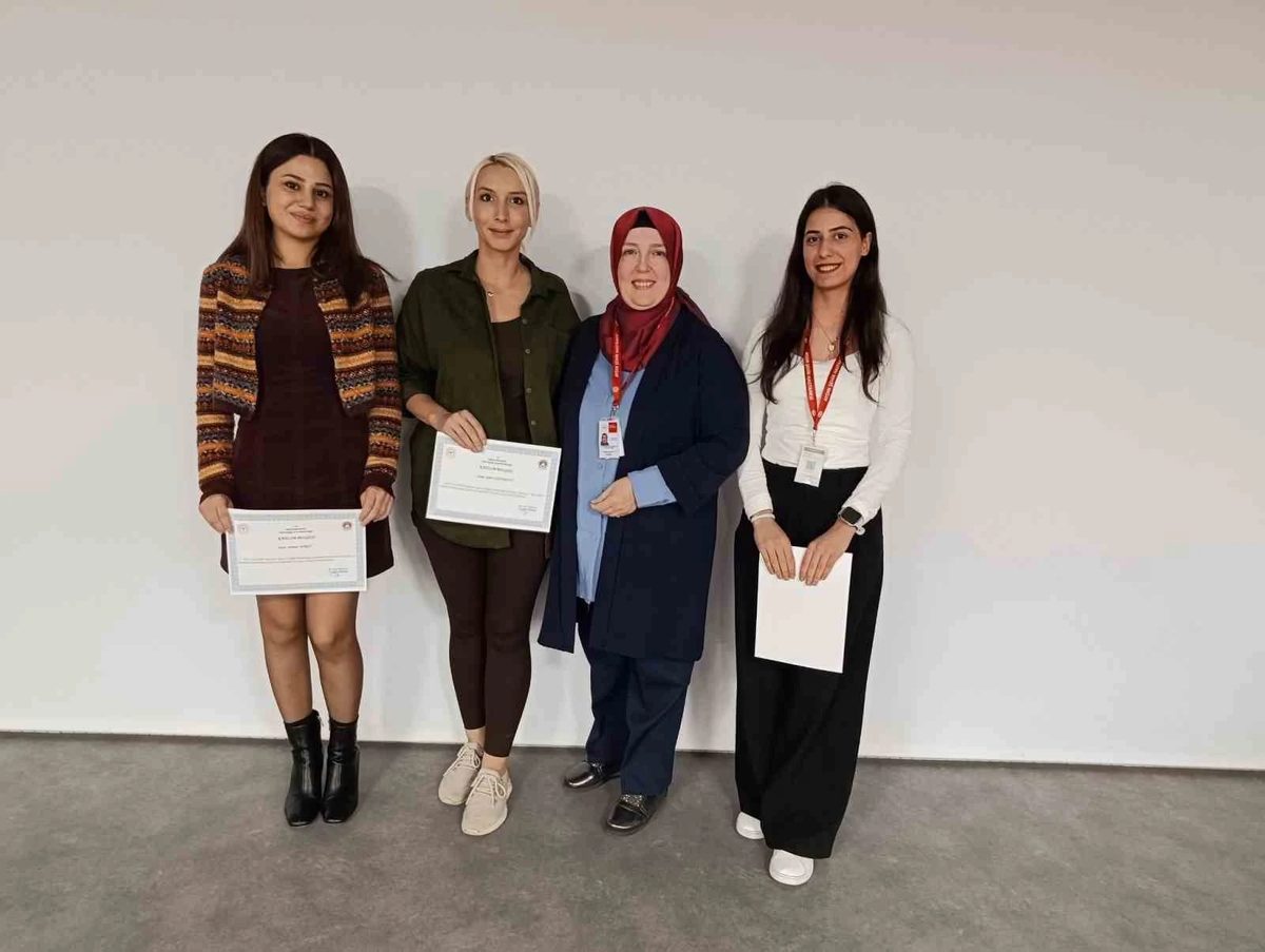 Aydın'da sağlık çalışanları emzirme danışmanlığı sertifikasını aldı