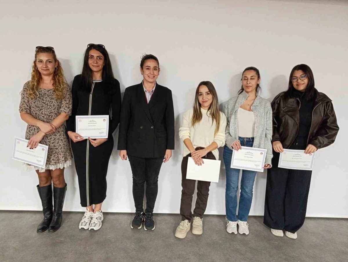 Aydın'da sağlık çalışanları emzirme danışmanlığı sertifikasını aldı