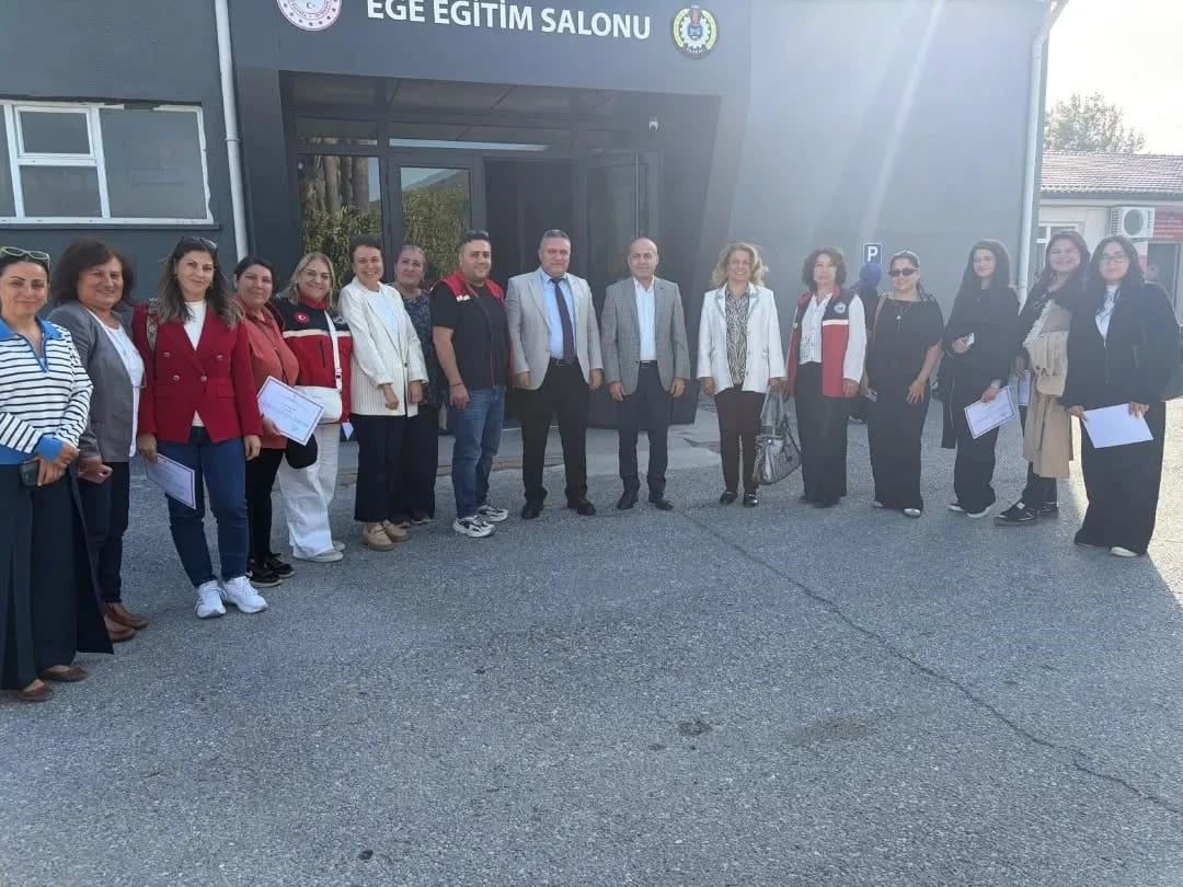 Aydın İl Tarım ve Orman Müdürlüğü, kadın üreticilere iklim eğitimi verdi