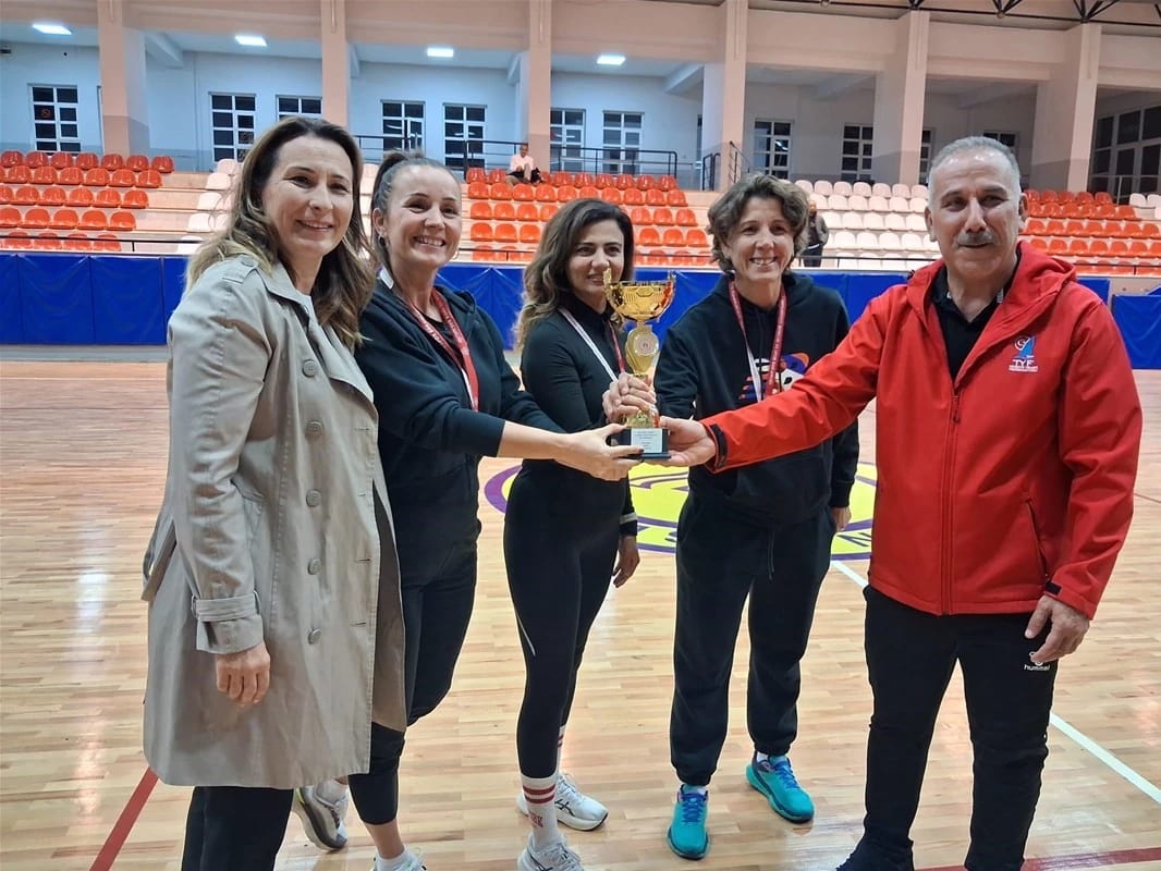 Aydın Milli Eğitim, kamu 3x3 basketbolda kadın ve erkekte şampiyon oldu