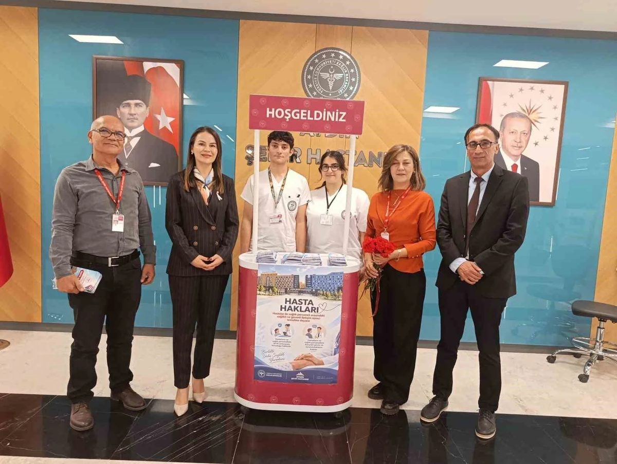 Aydın Şehir Hastanesi’nde Hasta Hakları Günü’nde vatandaşlar bilgilendirildi