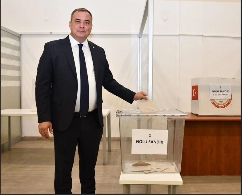 Aydın Ticaret Borsası Başkanı Çondur, güven tazeledi