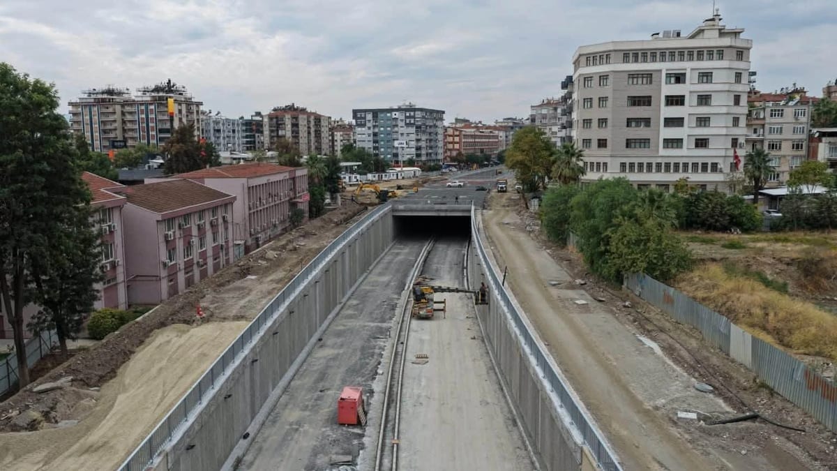 Aydın Yeni Dörtyol Köprülü Kavşağı’nda çalışmalar sürüyor
