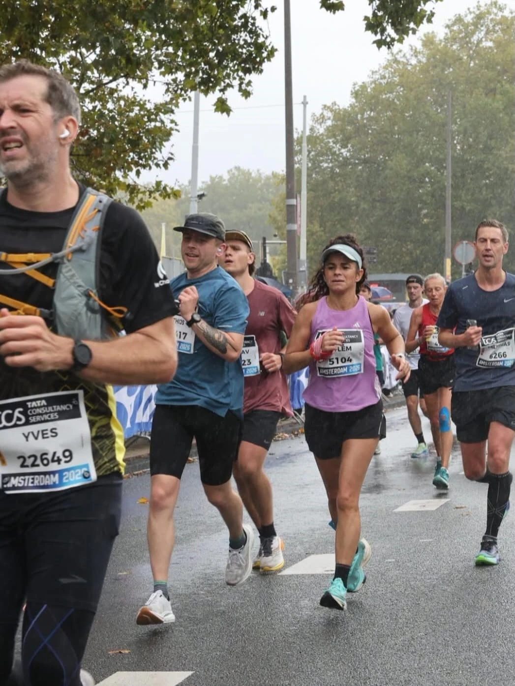 Aydınlı öğretmen Eylem Bezen, Amsterdam Maratonu'nu kişisel rekorla bitirdi