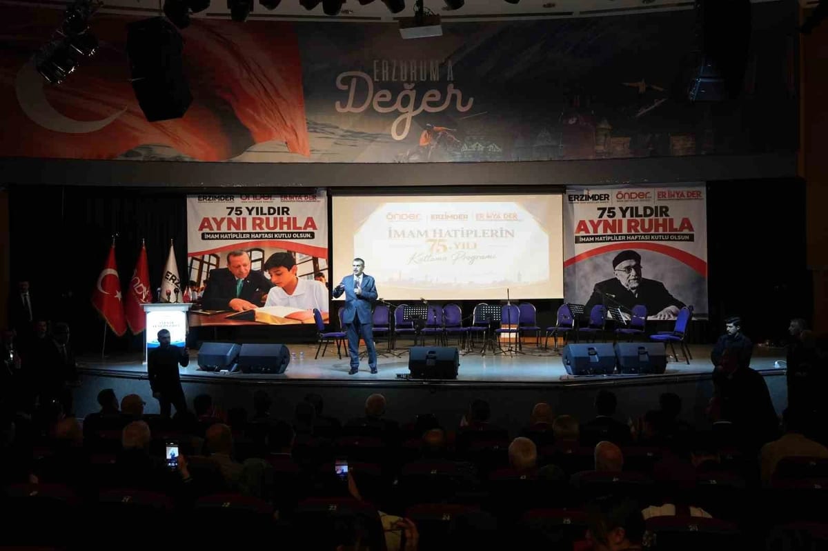 Bakan Tekin: "İmam hatip okullarının üçüncü kurucusu Cumhurbaşkanımız Recep Tayyip Erdoğan’dır"