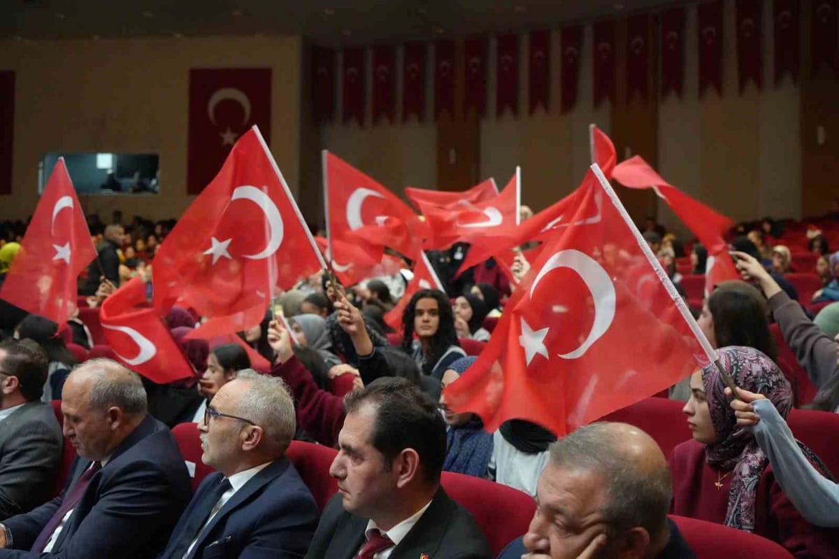 Bakan Tekin: "İmam hatip okullarının üçüncü kurucusu Cumhurbaşkanımız Recep Tayyip Erdoğan’dır"