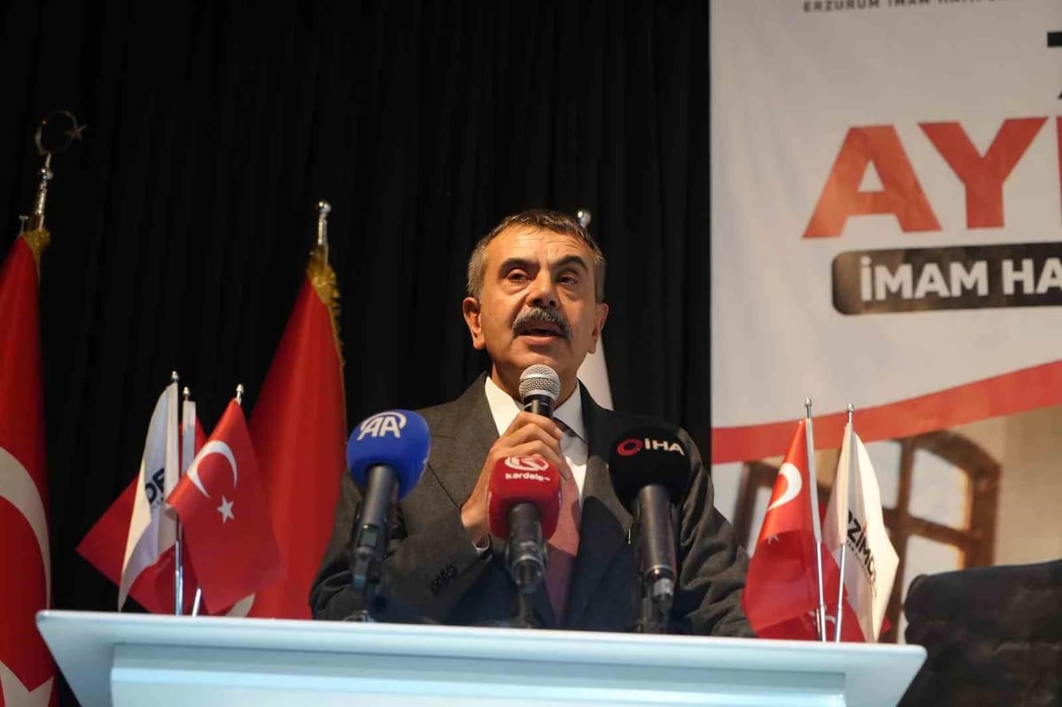 Bakan Tekin: "İmam hatip okullarının üçüncü kurucusu Cumhurbaşkanımız Recep Tayyip Erdoğan’dır"