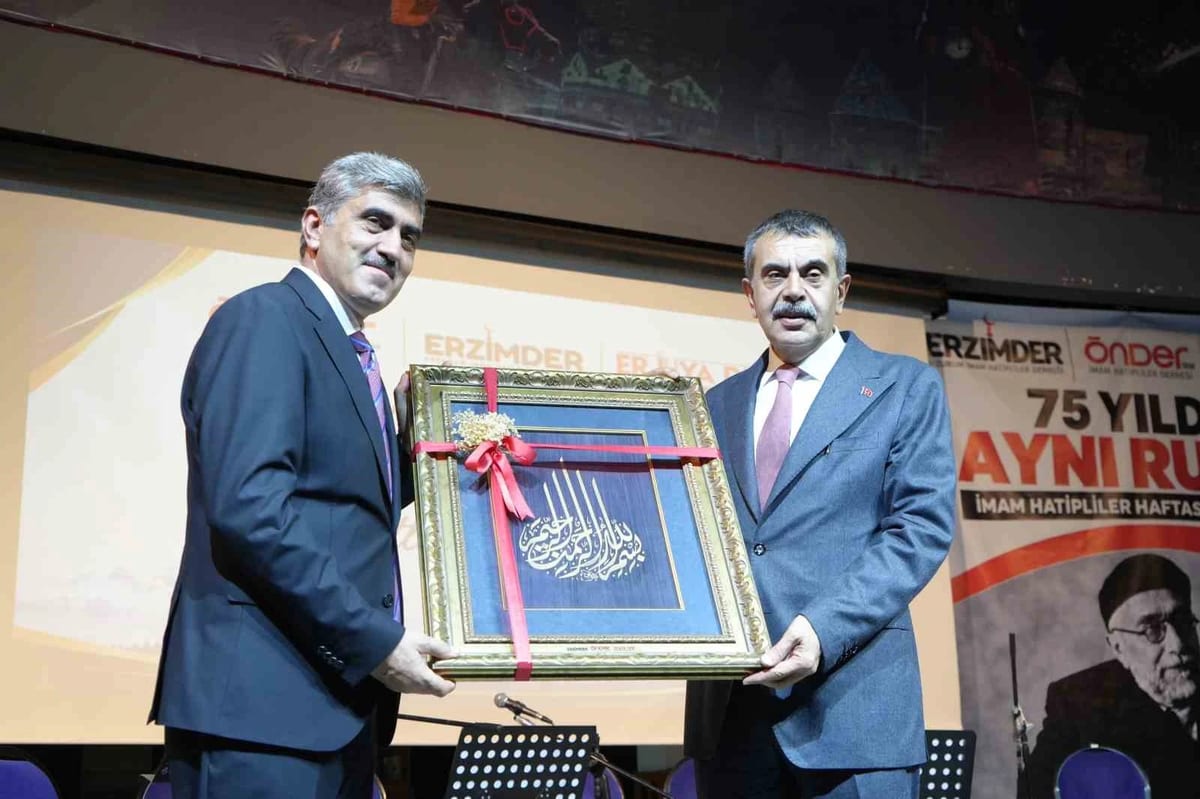 Bakan Tekin: "İmam hatip okullarının üçüncü kurucusu Cumhurbaşkanımız Recep Tayyip Erdoğan’dır"