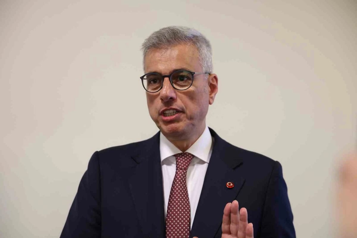 Bakanlık, 18 yaş altına sigara satışının önlenmesi için çalışma yapacak