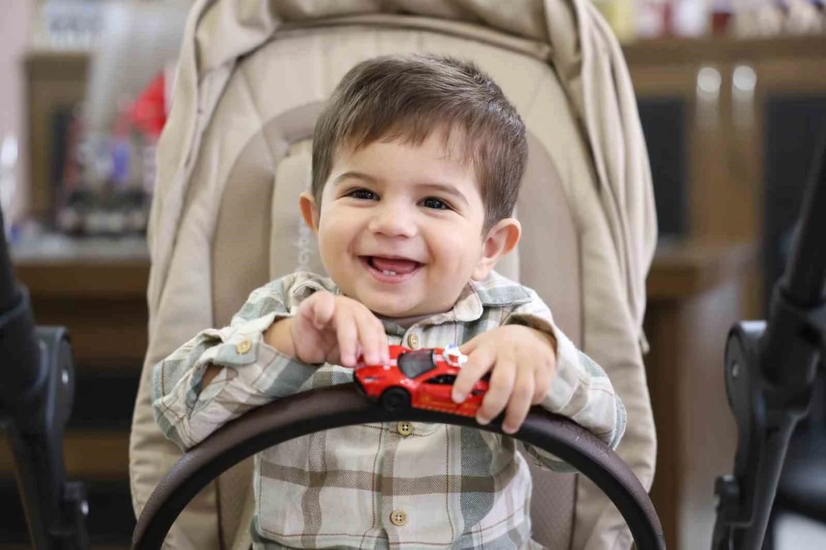 Başkan Kaya, minik Teoman ile buluştu