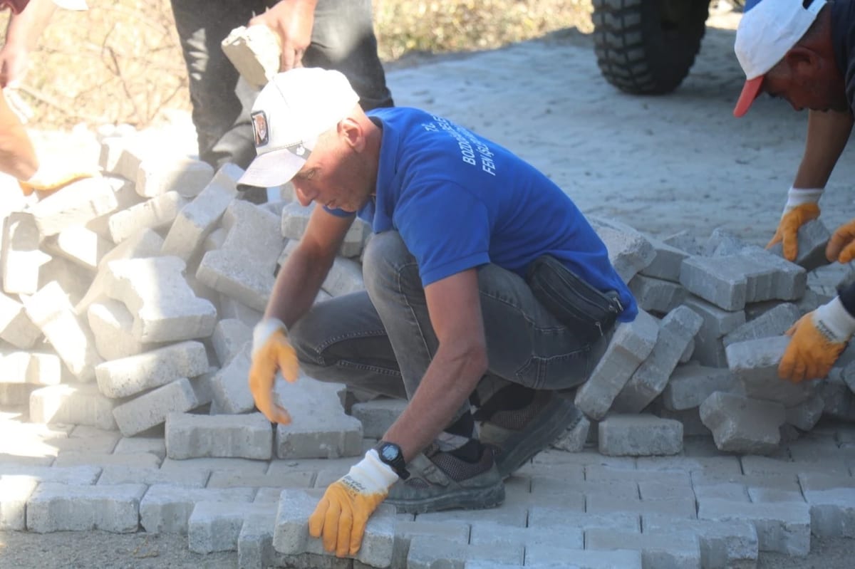 Bozdoğan Belediyesi Kamışlar Mahallesi’nde yolları yeniliyor