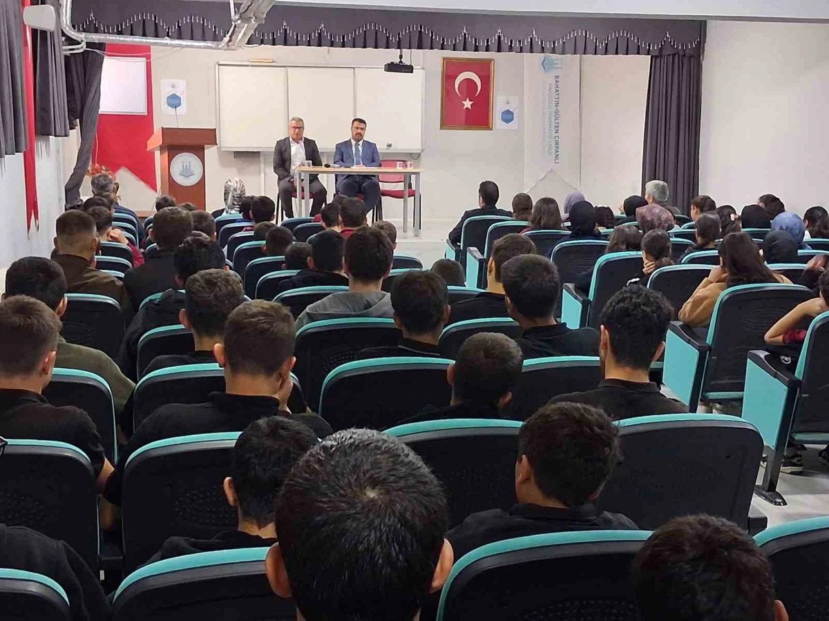 Bozdoğan’da öğrencilere camilerin toplumsal hayattaki önemi anlatıldı