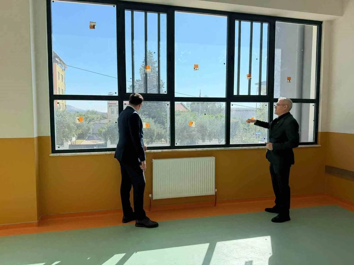 Buharkent’te 24 sınıflı Kamilpaşa İlkokulu’nda sona gelindi