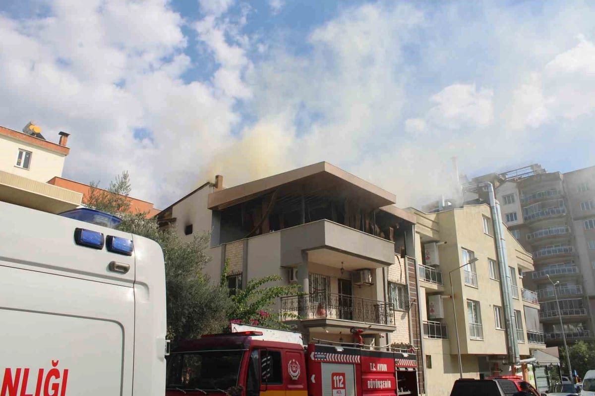 Çatı katı yangını korkuttu