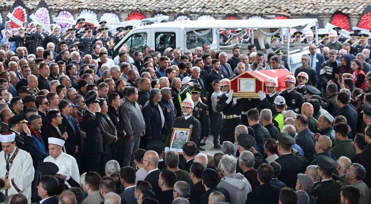 Çatışmada şehit olan Er Yusuf Sait Ünlü, Aydın'da toprağa verildi