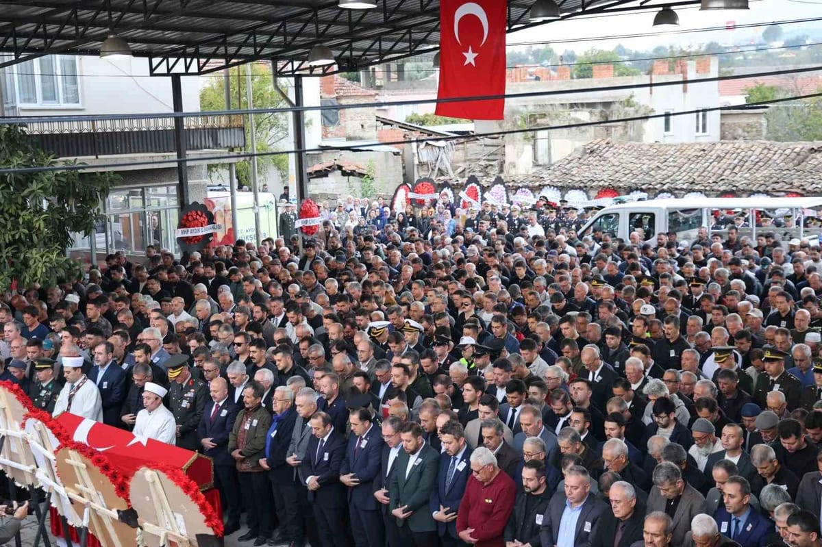 Çatışmada şehit olan Er Yusuf Sait Ünlü, Aydın'da toprağa verildi