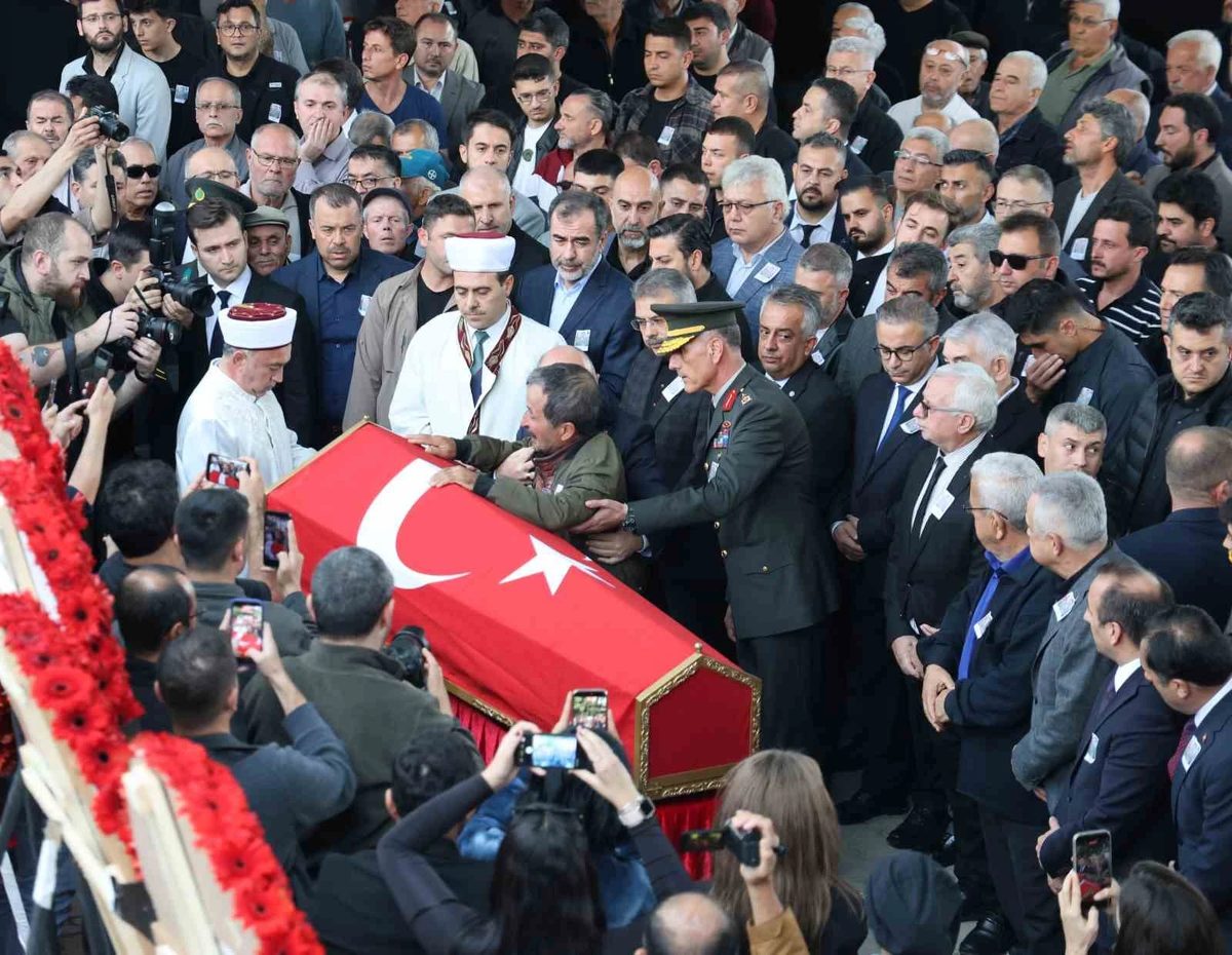 Çatışmada şehit olan Er Yusuf Sait Ünlü, Aydın'da toprağa verildi
