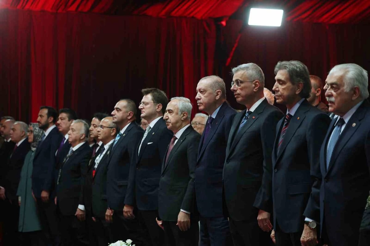 Cumhurbaşkanı Erdoğan müjdeyi verdi: "38 bin hekim dışı personel alacağız"