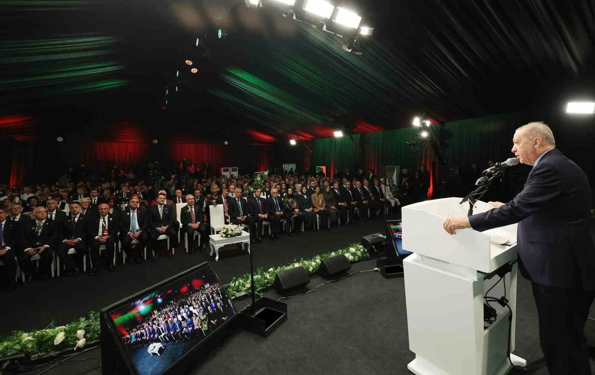Cumhurbaşkanı Erdoğan müjdeyi verdi: "38 bin hekim dışı personel alacağız"