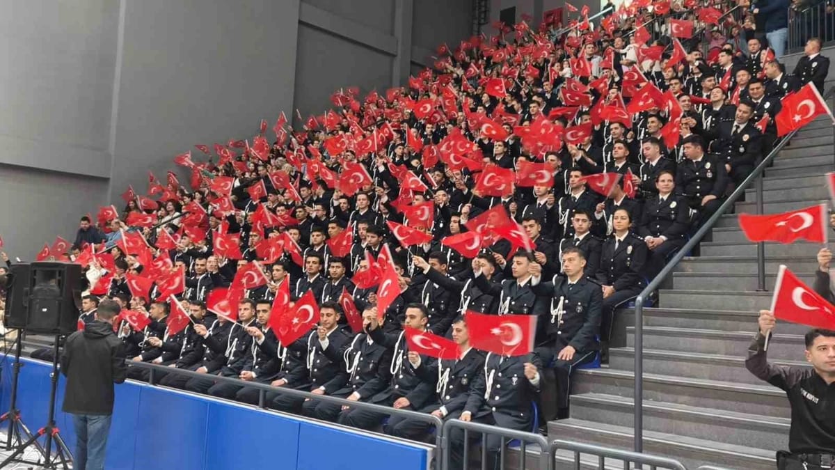 Cumhuriyetin 103. yılı Aydın'da törenle kutlandı, öğrenciler ödüllendi