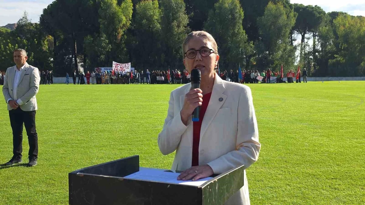 Cumhuriyetin 103. yılı Nazilli'de coşkuyla kutlandı, kent bayraklarla donatıldı